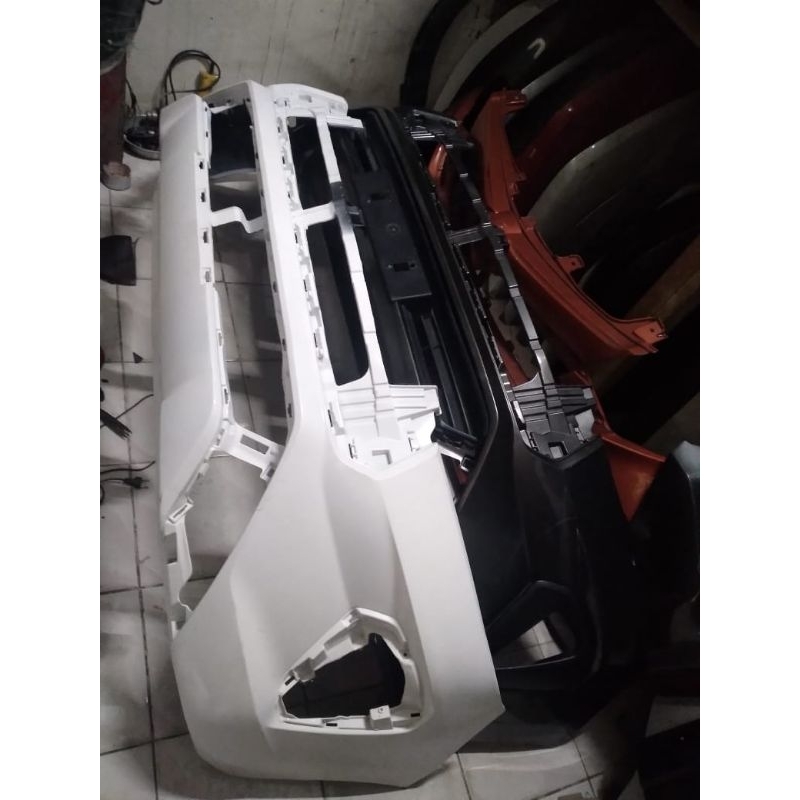 bemper depan innova reborn 2021