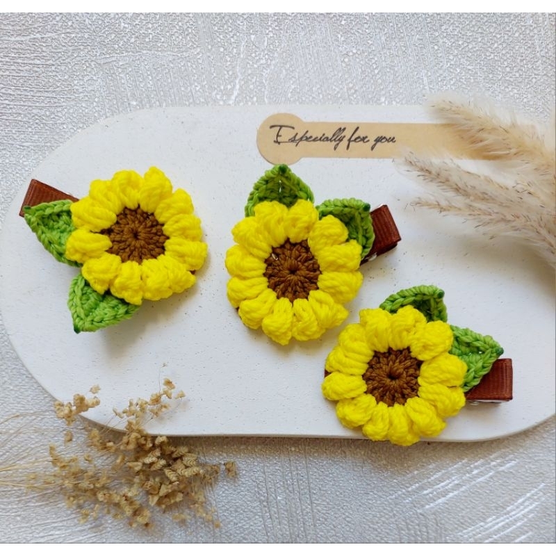 Jepit Anak Bunga Matahari Rajut/ Jepit bunga rajut/ Jepit Bunga Matahari