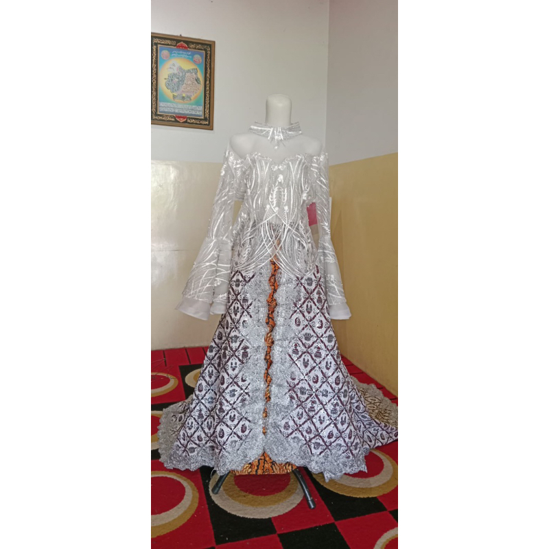 Preloved kebaya akad ekor / kebaya pengantin / kebaya akad