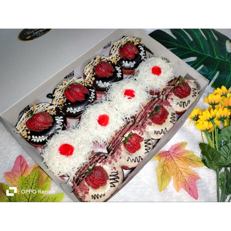 

Donat Redvelvet isi 12