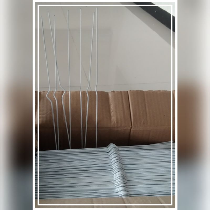 

Kawat Hanger Kalender 30 cm hitam dan putih