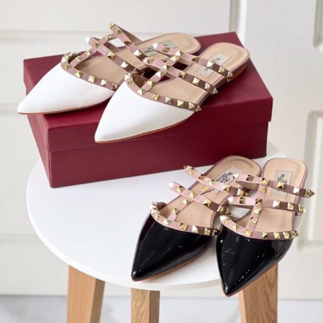 Flat Shoes Valentino / Sepatu valentino garavani