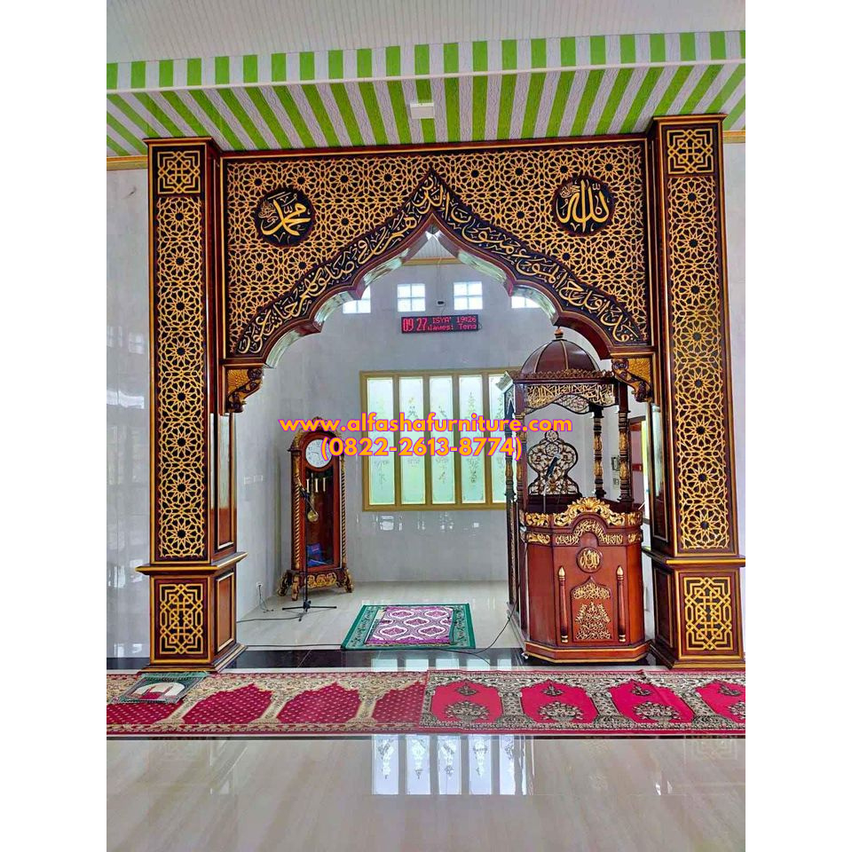 Mihrab masjid kayu jati ukir kaligrafi motif terbaru