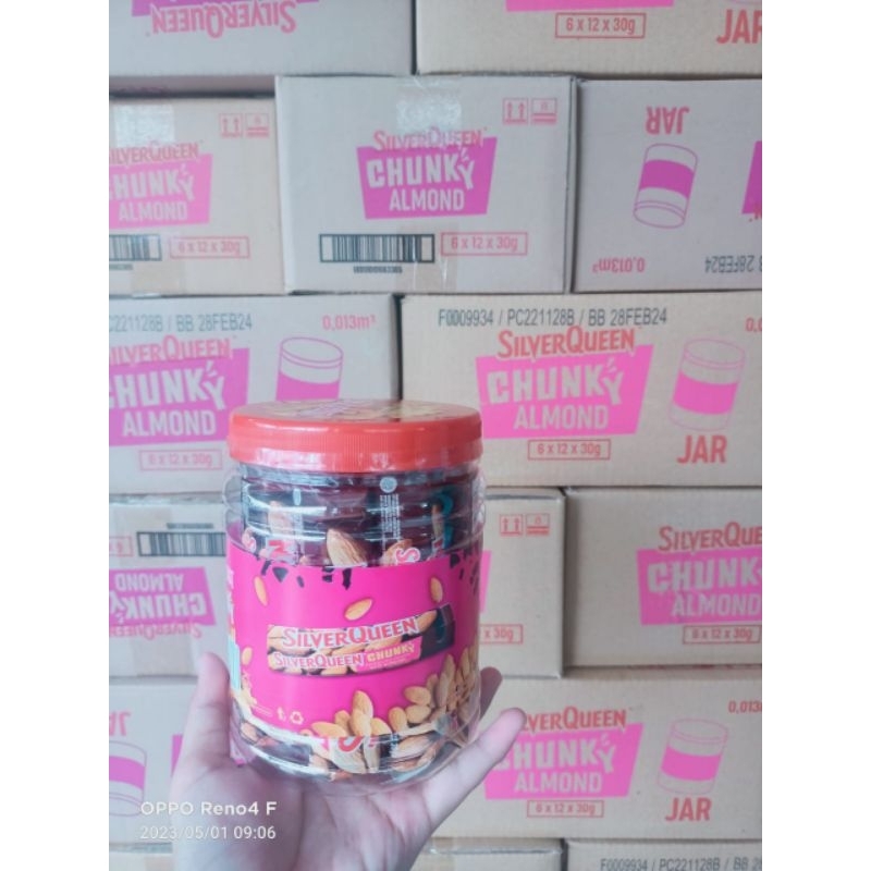 

Coklat Silverqueen Chunky Jar Toples 12pcs x 33gr (Isi Almond) + Freepack bubble