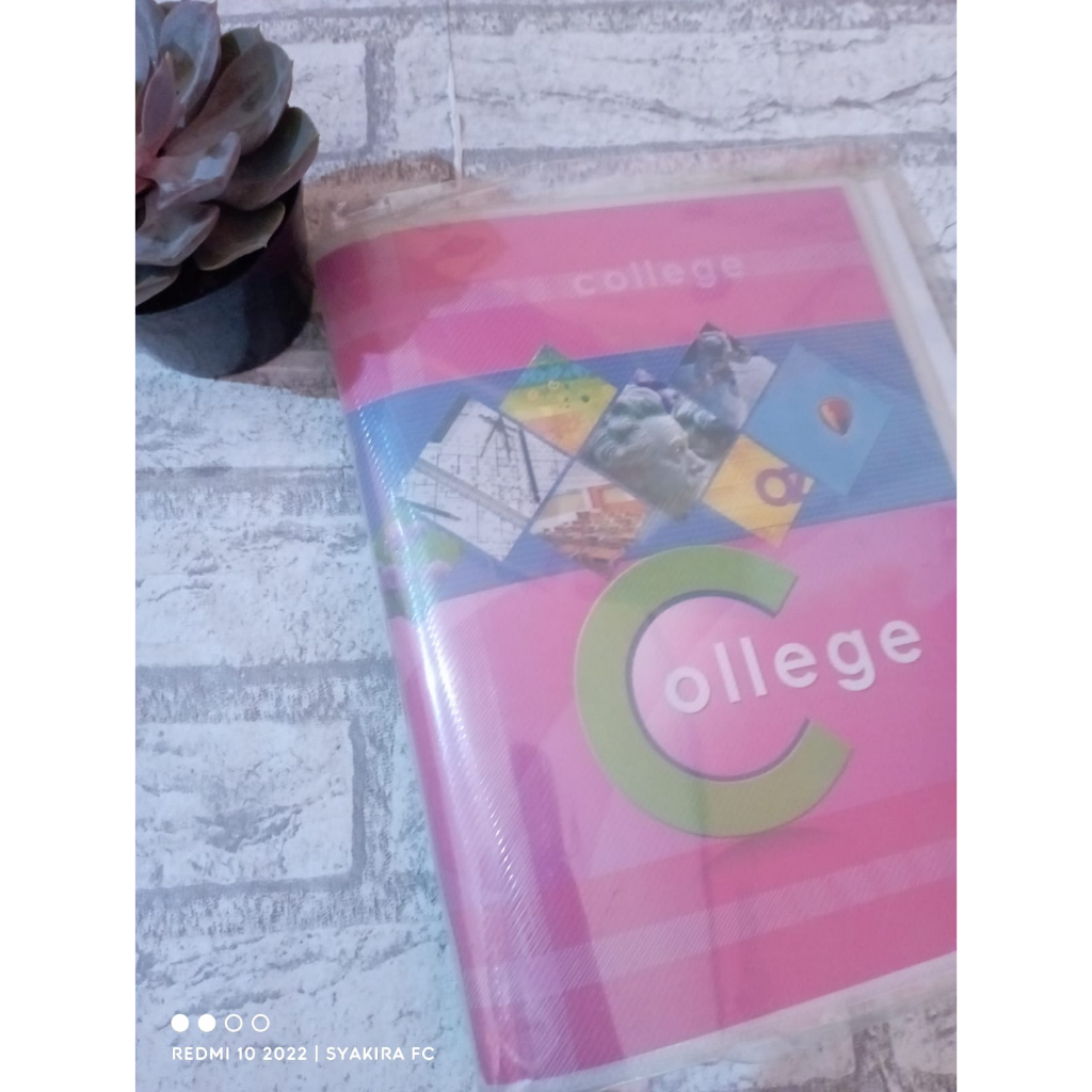 

BINDER COLLEGE B5