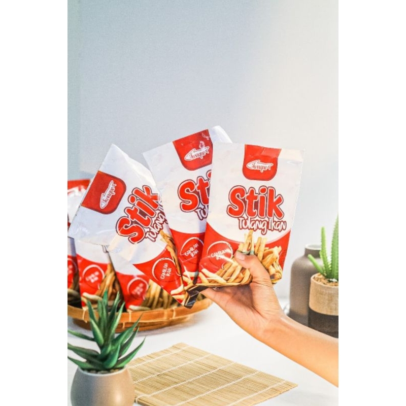 

Stik Tulang Ikan 120 gram