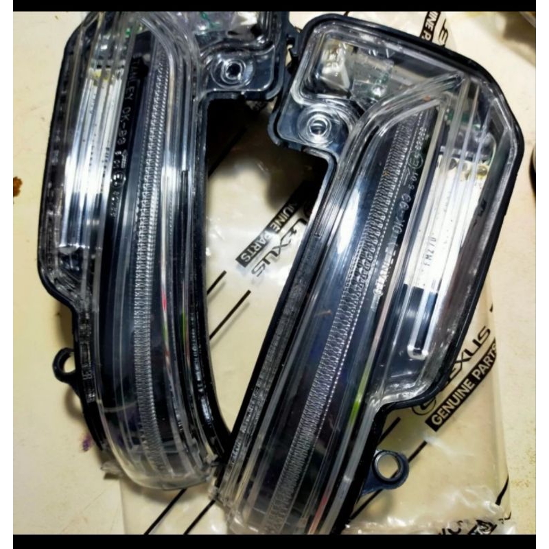 lampu sein sen spion innova reborn zenix fortuner hilux original baru