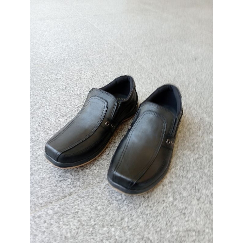 sepatu pria vantofel sepatu berbahan kulit asli tanpa tali