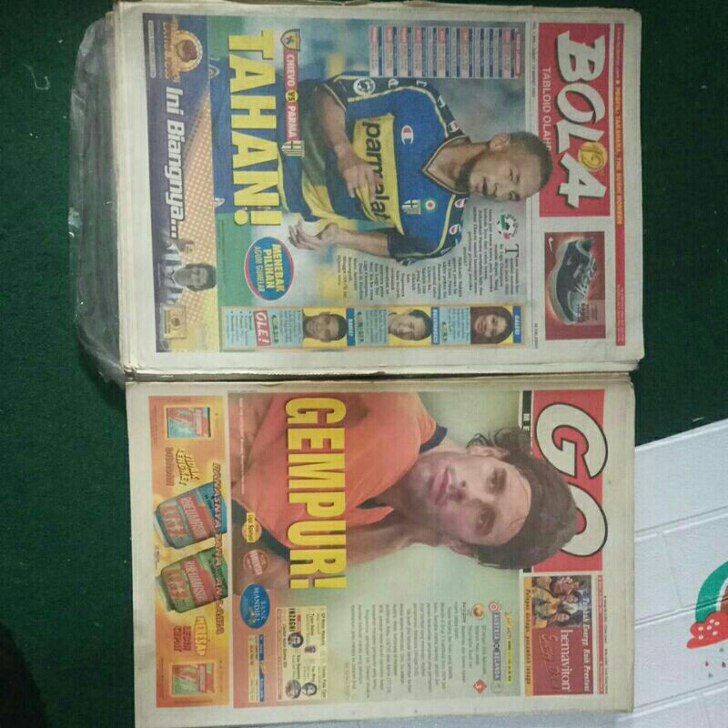 TABLOID OLAHRAGA BOLA 16 BUAH