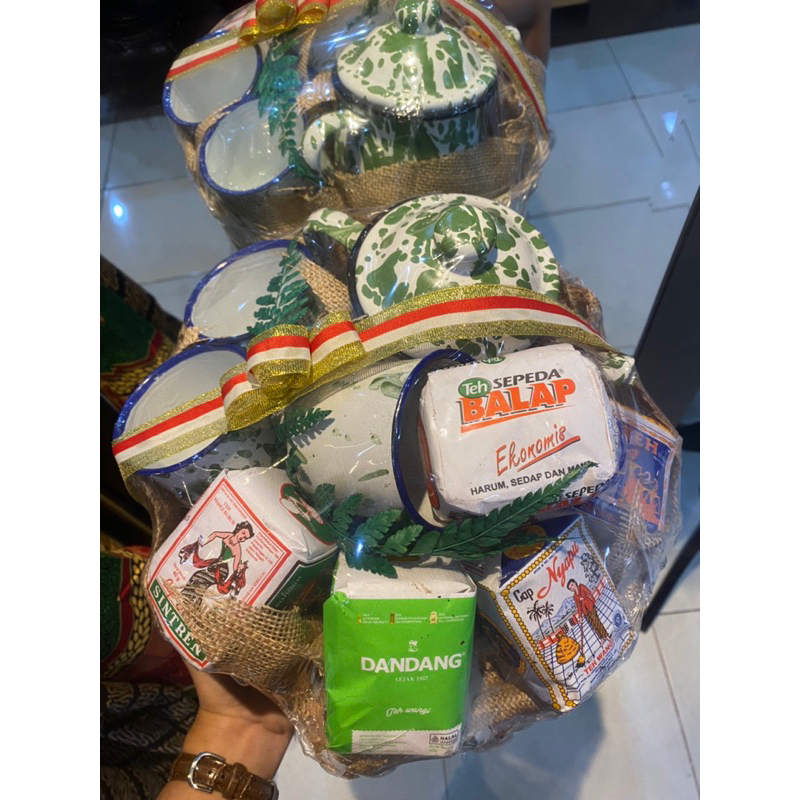 

HAMPERS WEDANGAN TEH JADUL