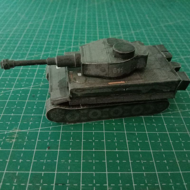 {Terima Jadi} Tiger I Tank, Papercraft WW II