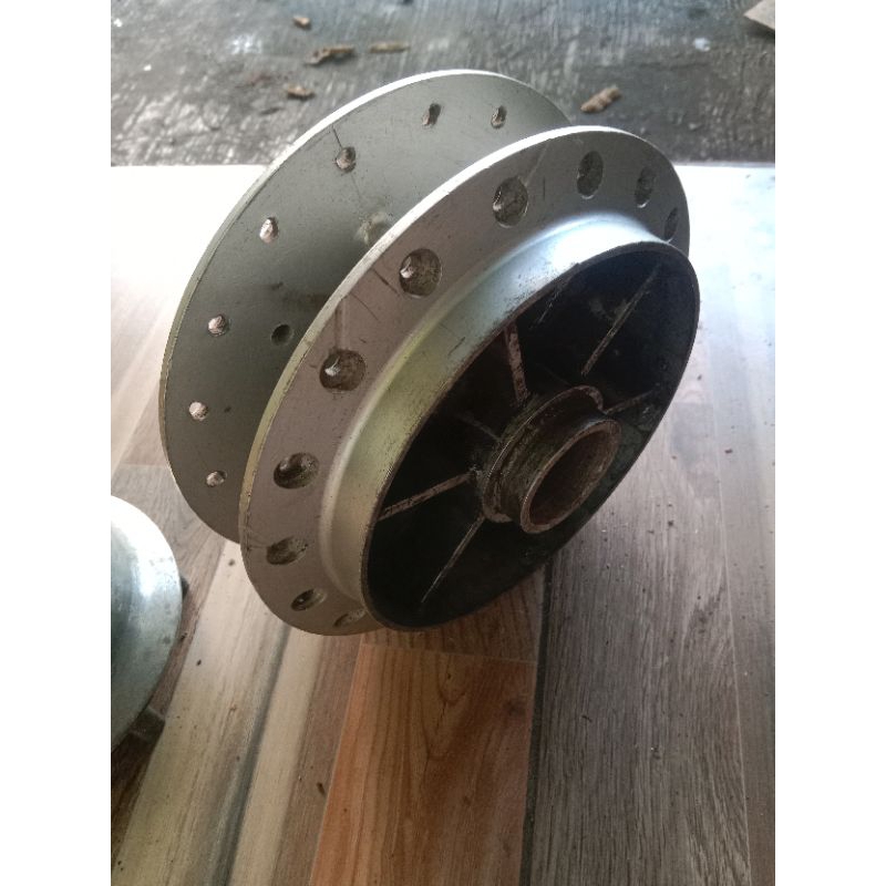 Tromol belakang ninja RR