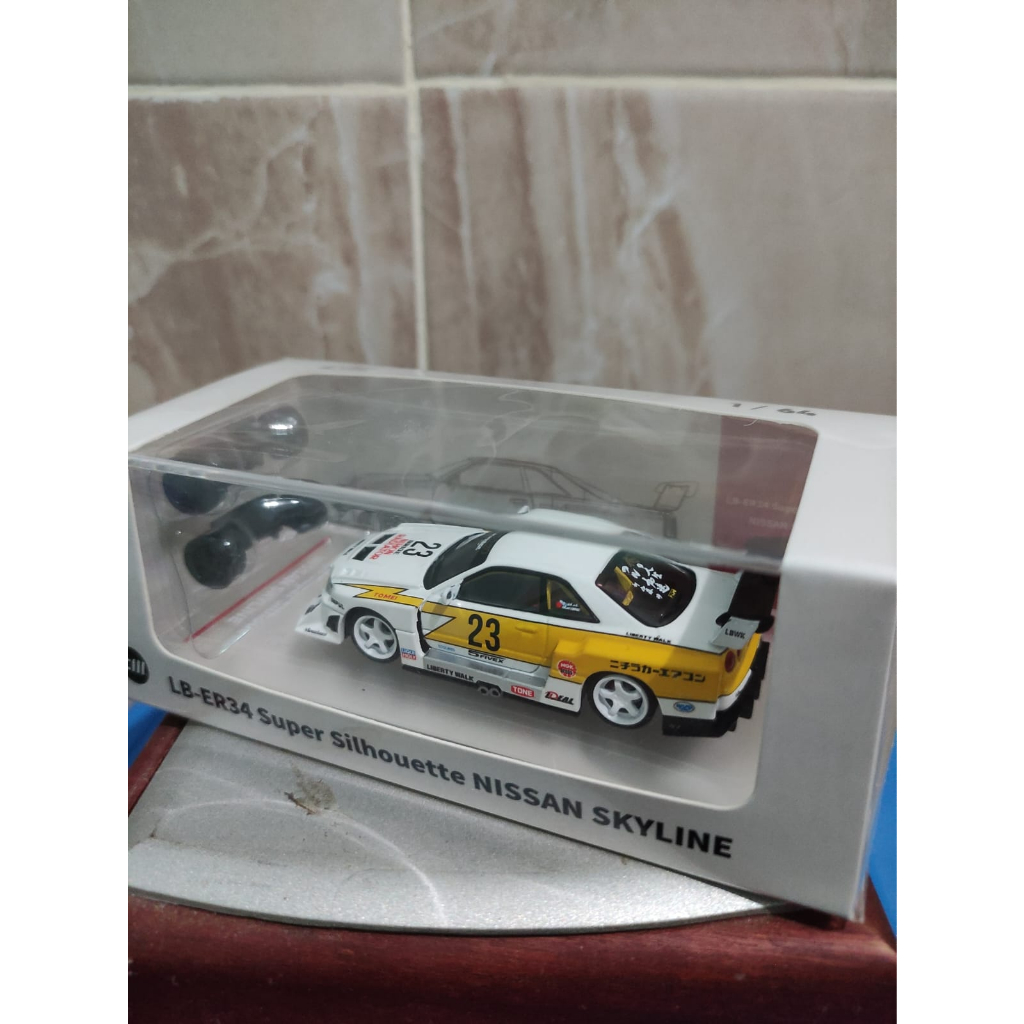 CM Model 1/64 LBWK Nissan GTR R34 silhoutte white CM Model LBWK white - SEGEL