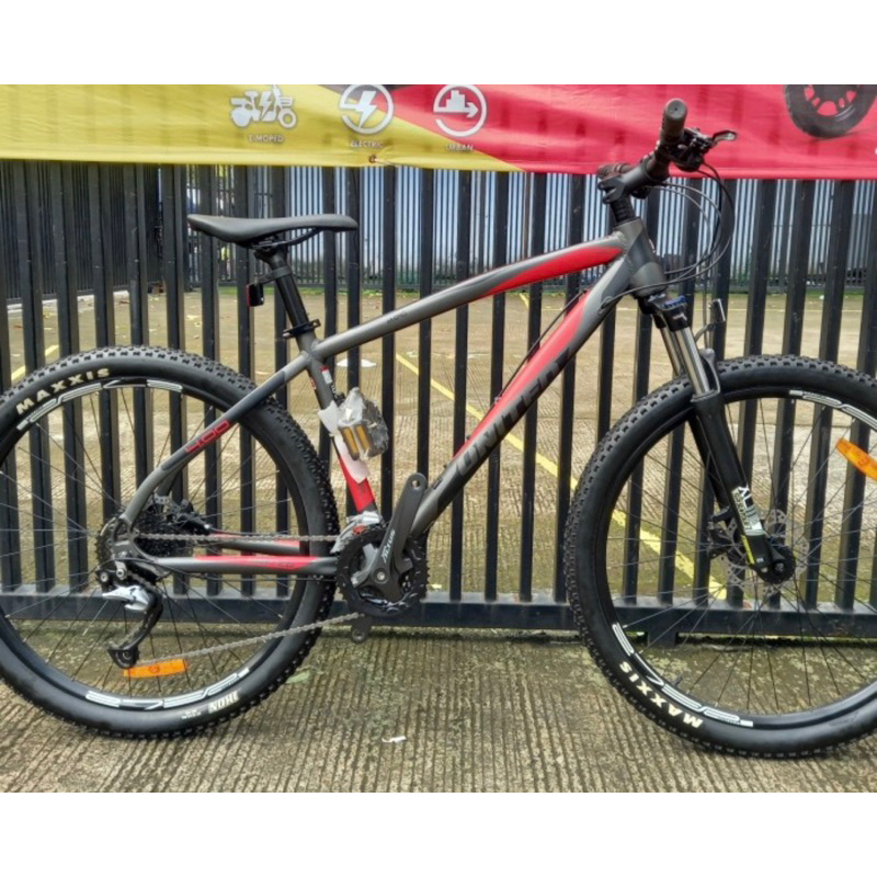 T. Sepeda MTB 27,5 United Nucleus 4.00