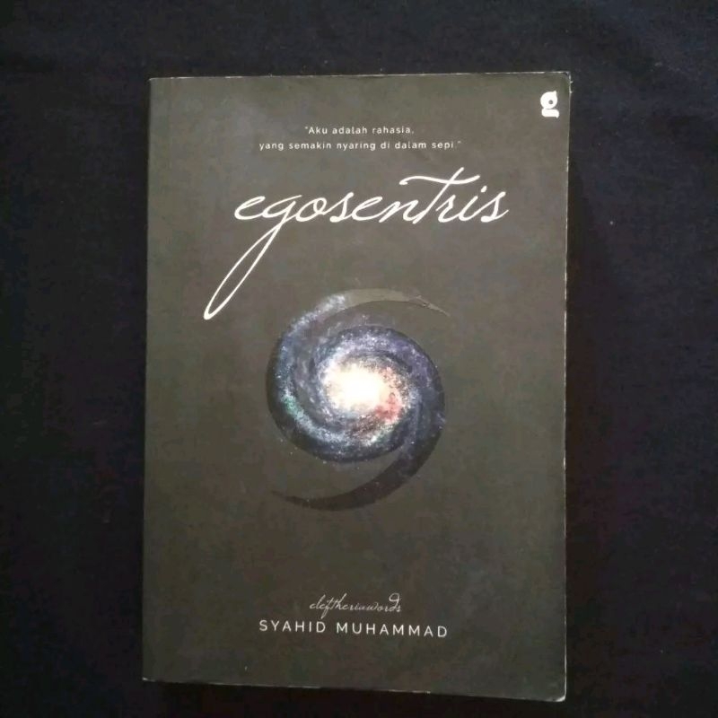 Buku Preloved Bliss dan Egosentris