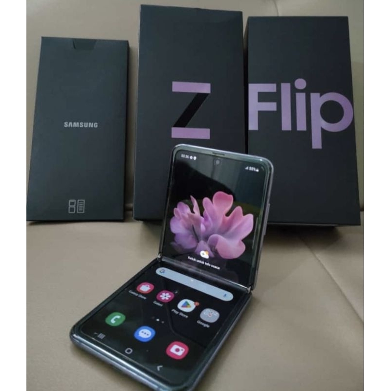 Samsung Z Flip 1 Second