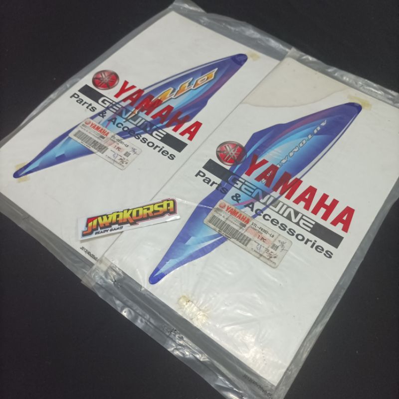Striping Stiker Sticker Grapict List Body Bodi Tameng Depan Yamaha Mio Sporty 2007 biru Cw Original