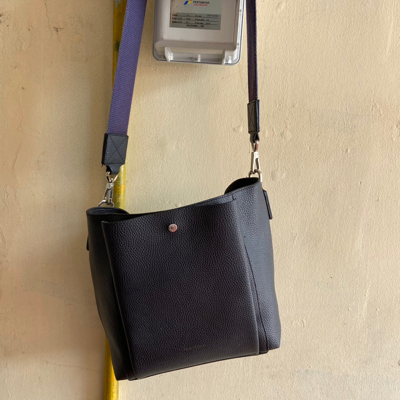 [SECOND] PRELOVED TAS HUSH PUPPIES SHOULDER BAG BLACK ORIGINAL