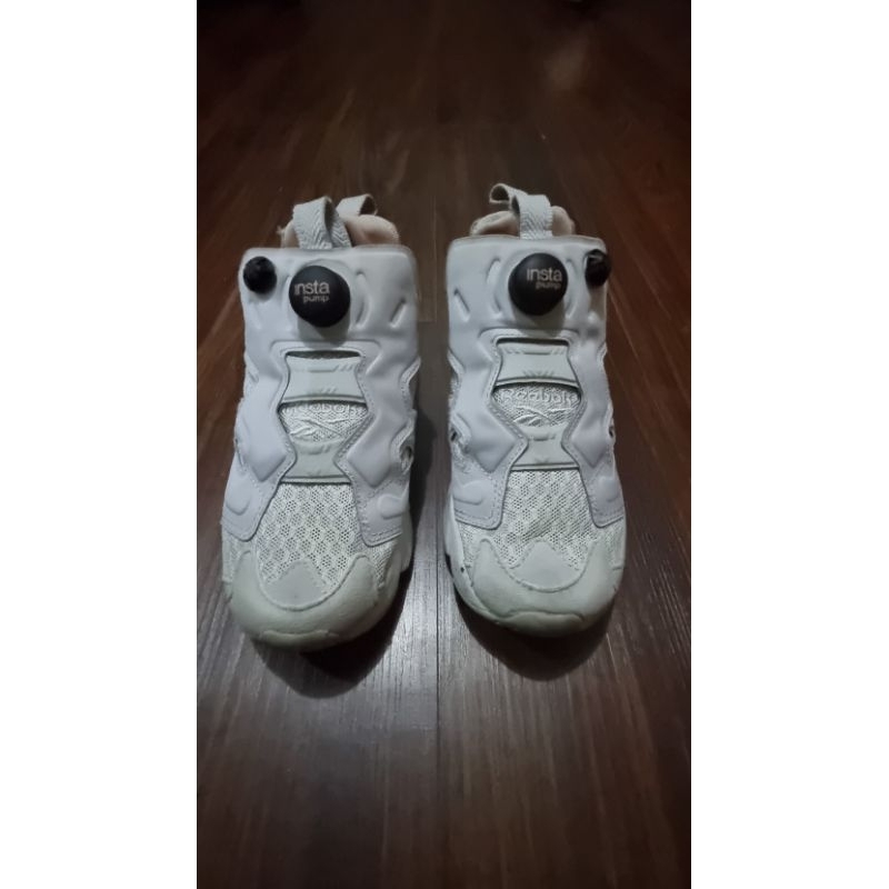 REEBOK INSTA PUMP