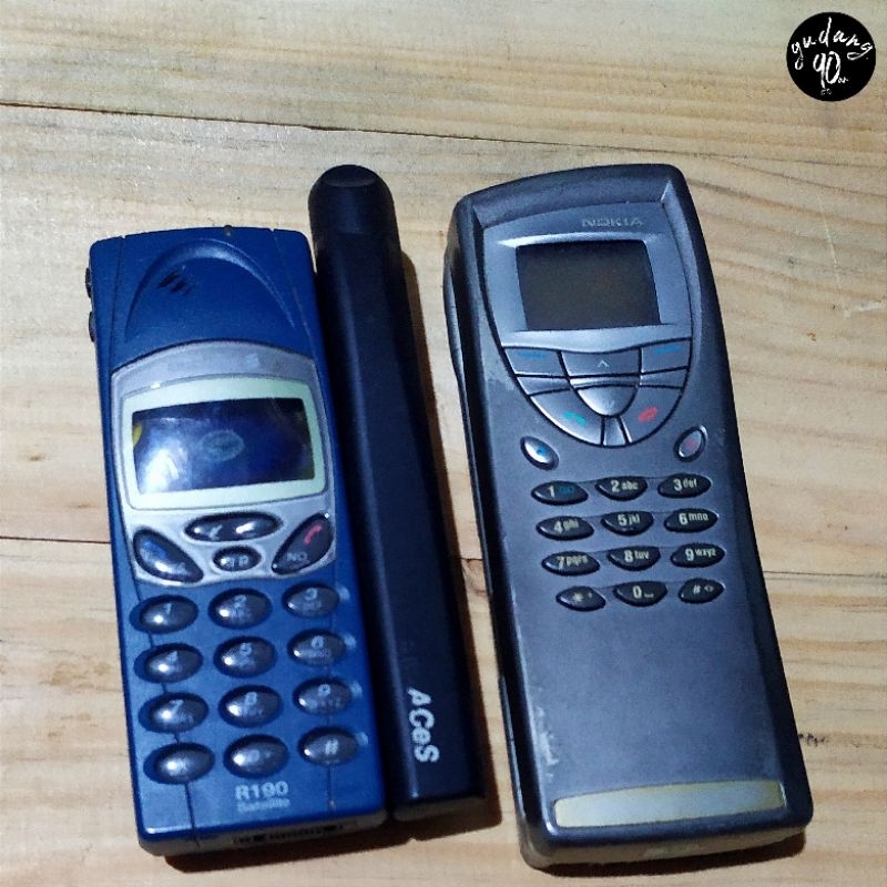 Handphone Ericsson Satelit Jadul