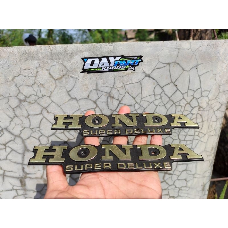 timbul emblem logo tulisan super deluxe tangki tanki tengki gl 100 gl100 k5 bahan besi kuningan bisa