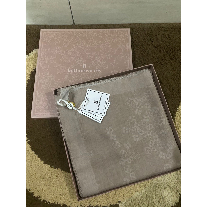 Buttonscarves monogram scamble taupe