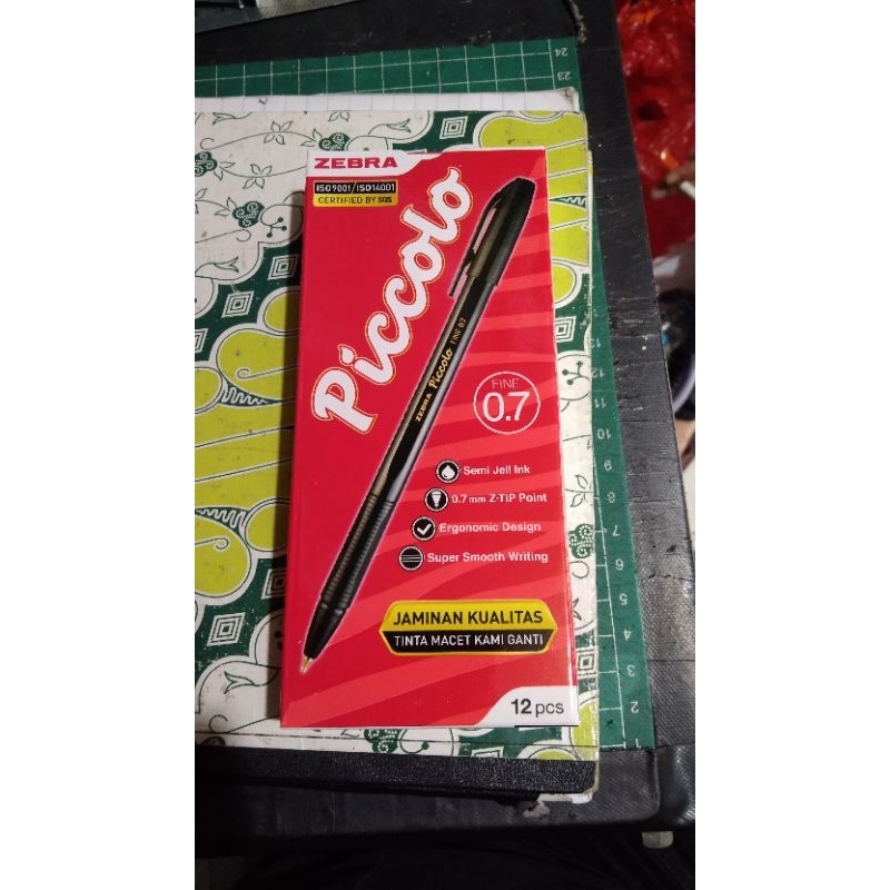 

pulpen zebra piccolo 0.7 hitam 1 pack