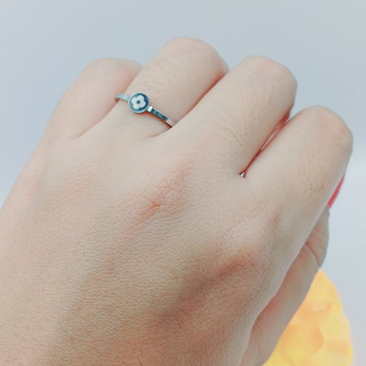 HappyRabbit - Cincin Lv 01 Aksesoris Wanita Titanium Premium Quality ,Tidak Berkarat Dan Tahan Lama 