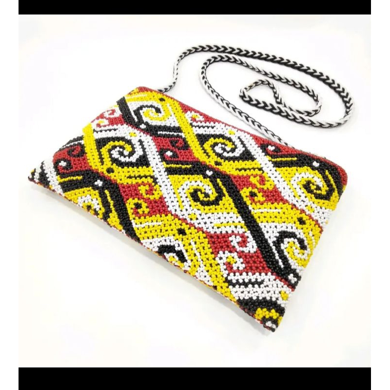 Tas selempang manik_Tas manik khas kalimantan