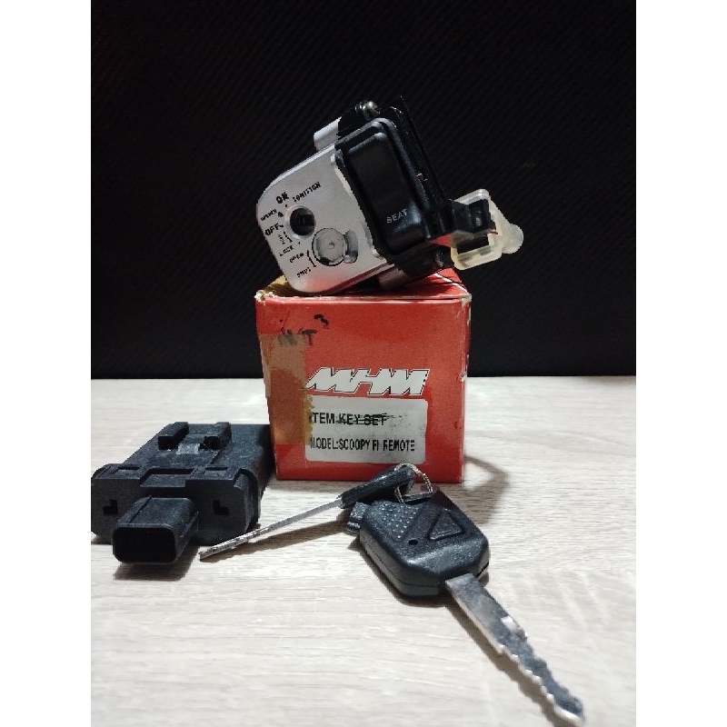 Kunci Kontak Scoopy FI Remote/Kontak Set/Switch On Off/Switch/Kunci Motor/Kunci Ajaib/Original/Awet/