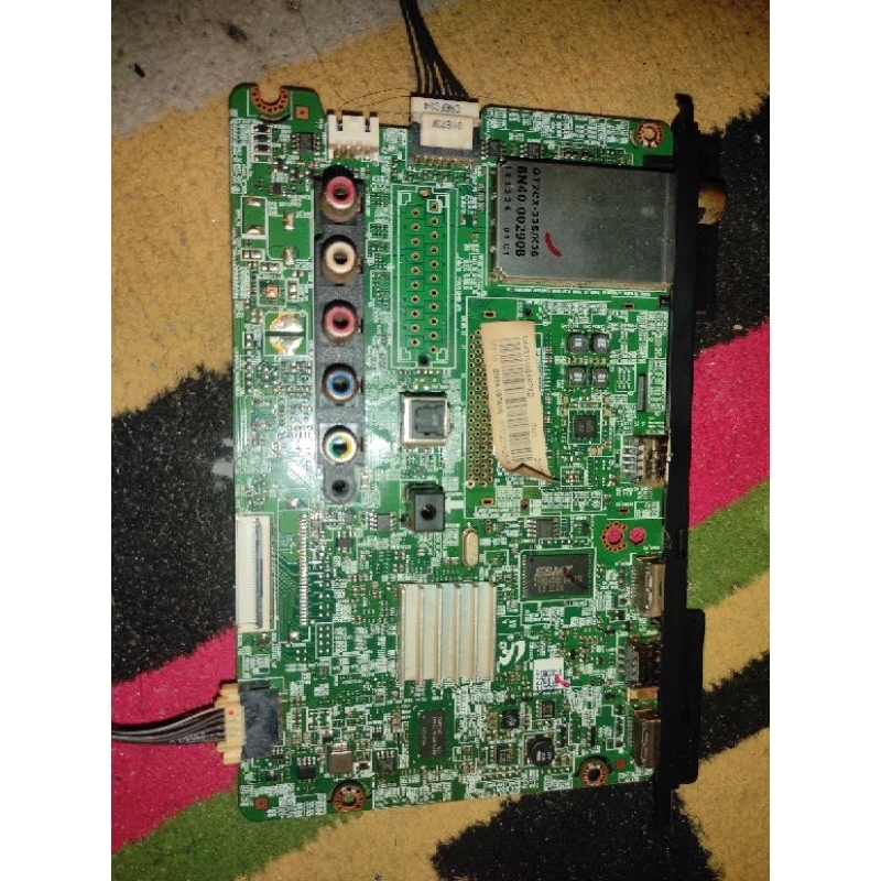 Maderboard TV Samsung UA43J5100