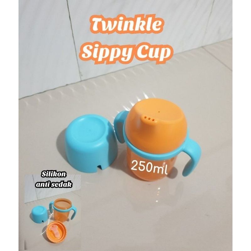 TUPPERWARE // Gelas Dot Bayi // Sippy Cup