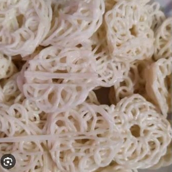 

kerupuk mawar mentah
