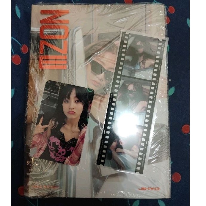 [READY STOK] TWICE JIHYO ZONE POB BLUE DREAM MEDIA