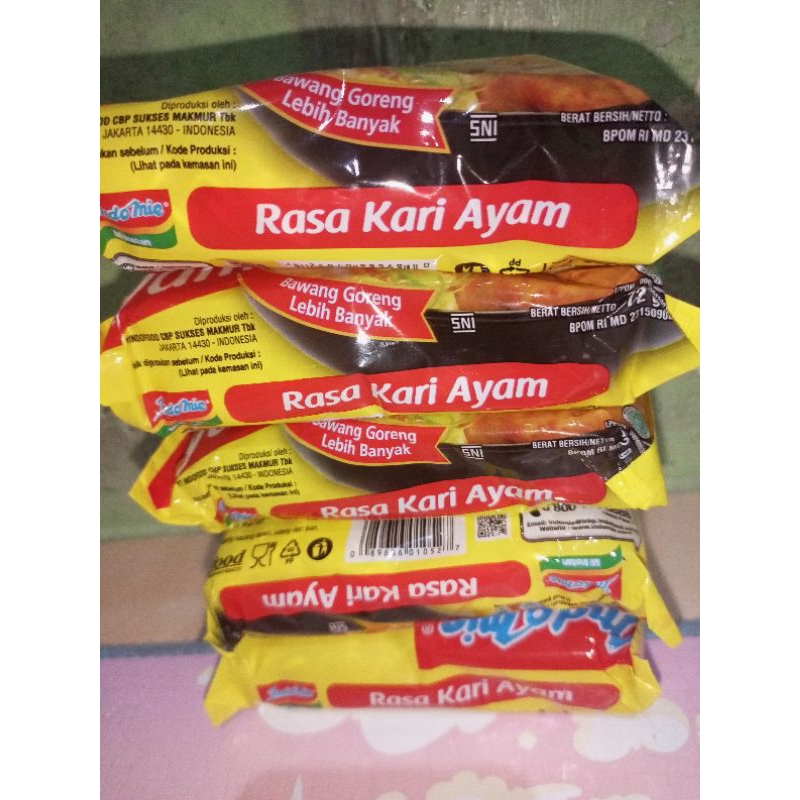 

Mi Instan Indomie kari Isi 5pcs