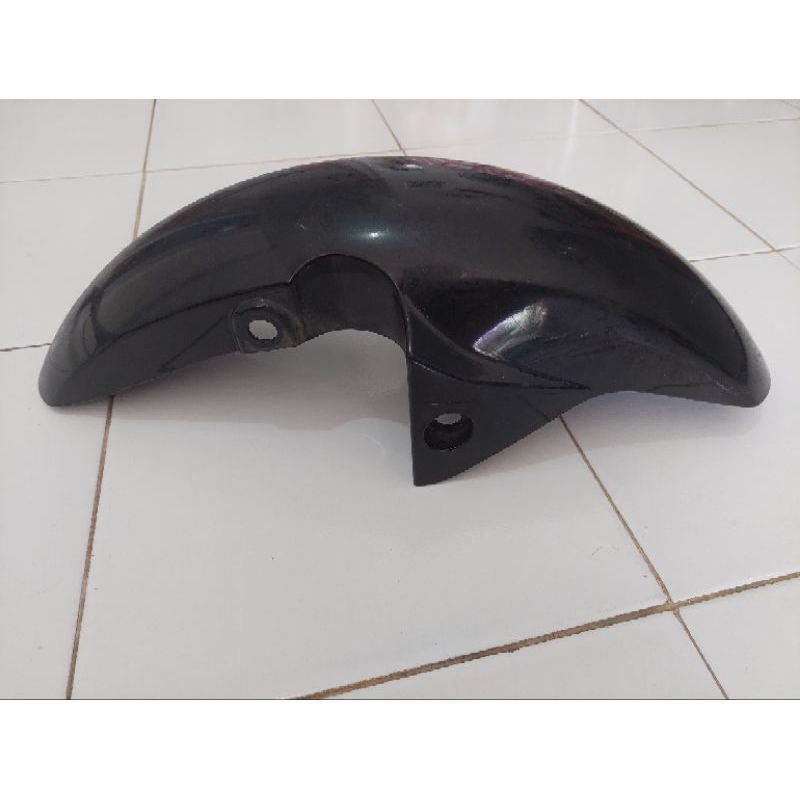 Spakbor depan GSX R150