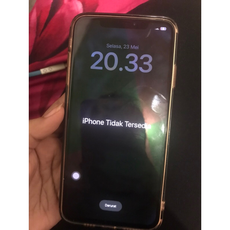 Iphone xs max lock icloud