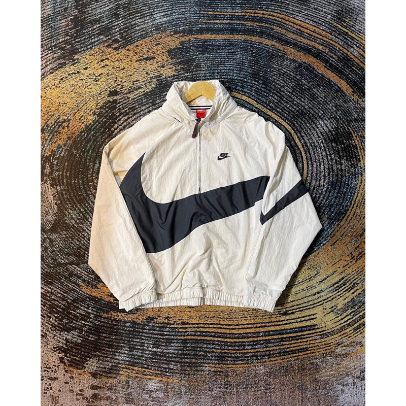 NIKE BIG SWOSH SECOND