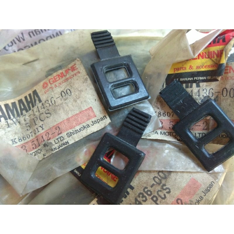 gromet karet kancing konci kunci tutup tabung rumah filter cleaner hook hok Yamaha v80 v 80