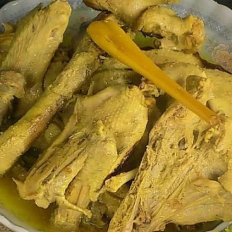 

Bebek Ungkep Bumbu Kuning 1ekor