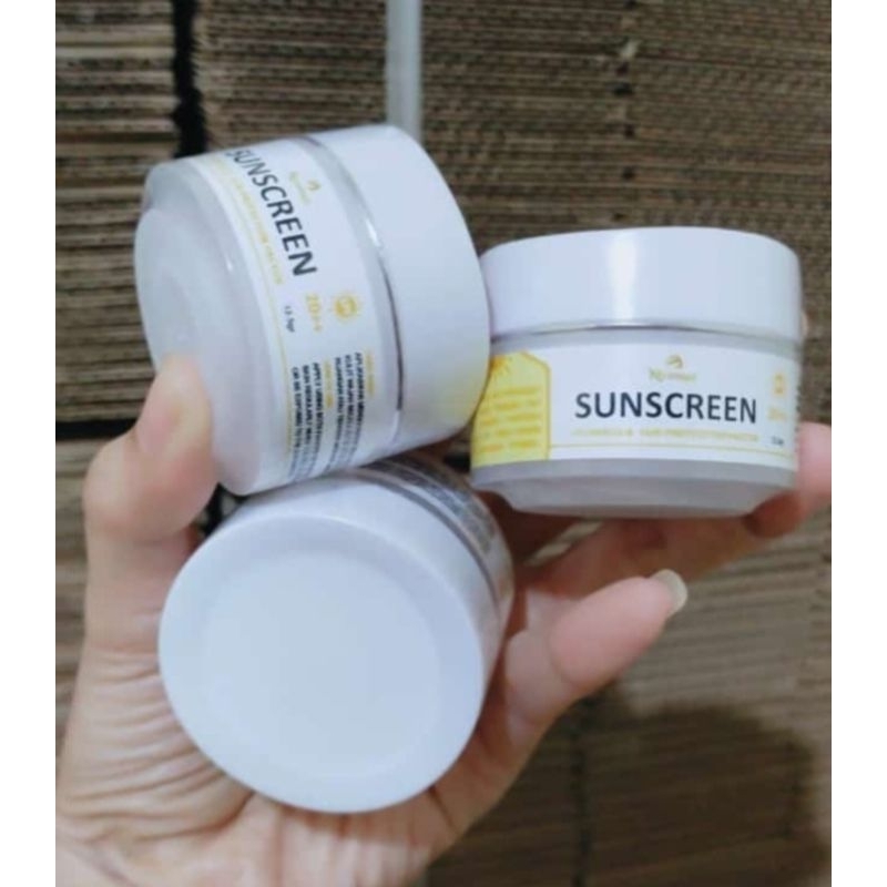 NYOMAN SKINCARE Sunscreen