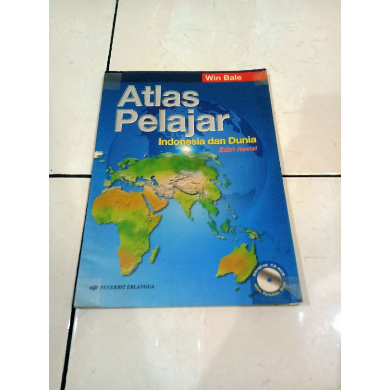 buku Atlas pelajar Indonesia dan dunia.penerbit Erlangga. original.