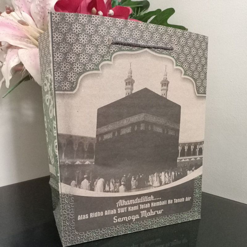 

tas oleh-oleh haji dan umroh harga lusinan