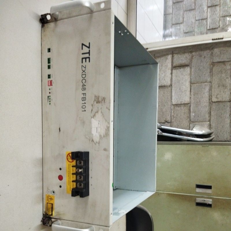 Battery Management System (BMS) merk ZTE type ZXDC48-FB101 (48V-15S-100A for Lifepo4) lengkap dengan