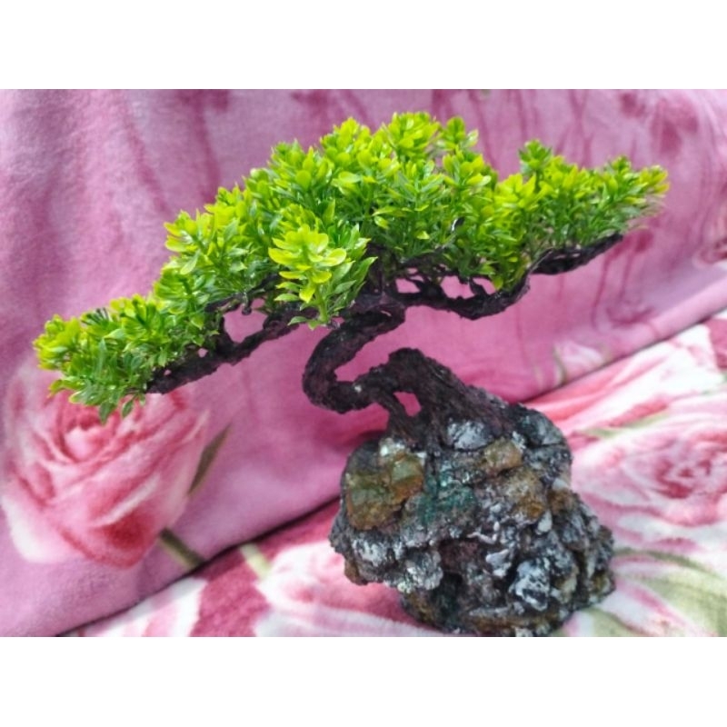 BONSAI PENJING BUATAN TANGAN DARI BESI