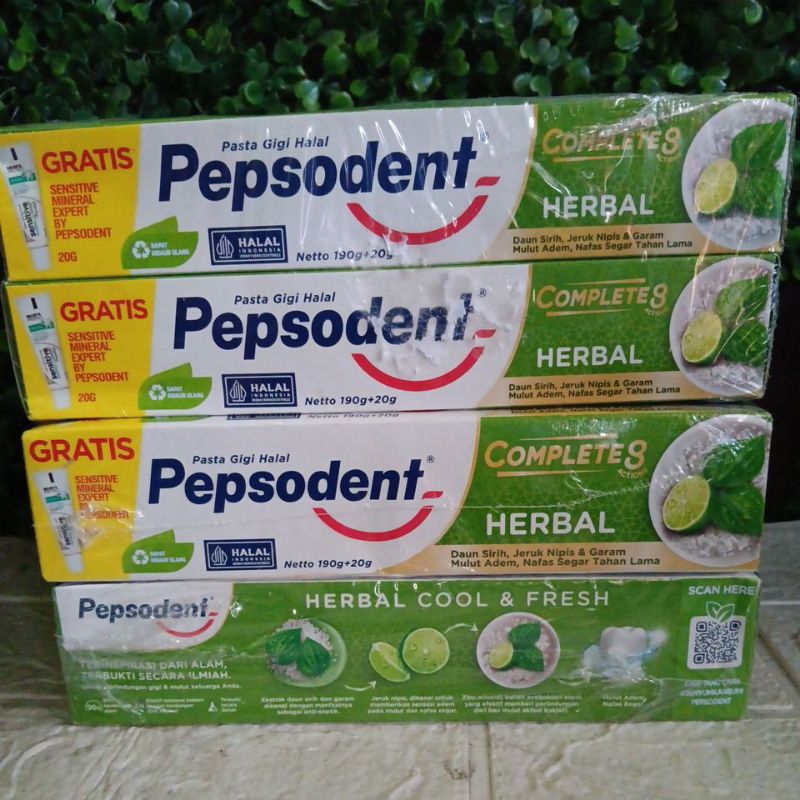 Pepsodent Herbal Daun Sirih Complete 8 190gr (GRATIS SENSITIVE MINERAL EXPERT 20GR)