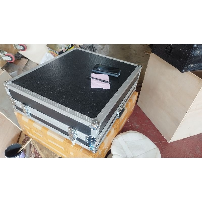 Hardcase / Box (PO 2 -4 hari) Untuk Mixer GT Lab 12+ atau setara Uk. Dibutuhkan