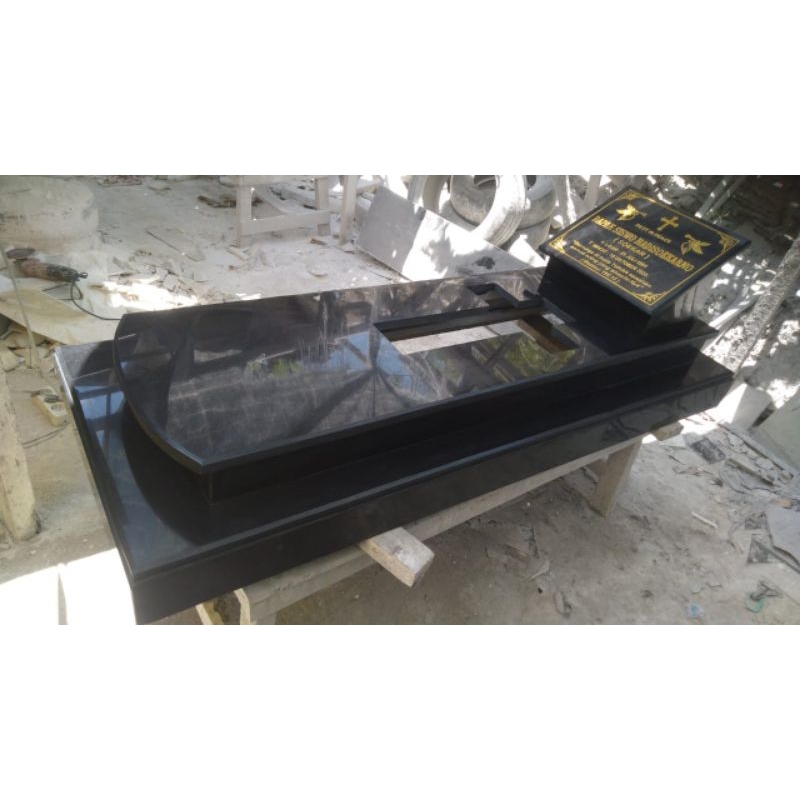 Kijingan makam kristen 2 tingkat batu granit hitam