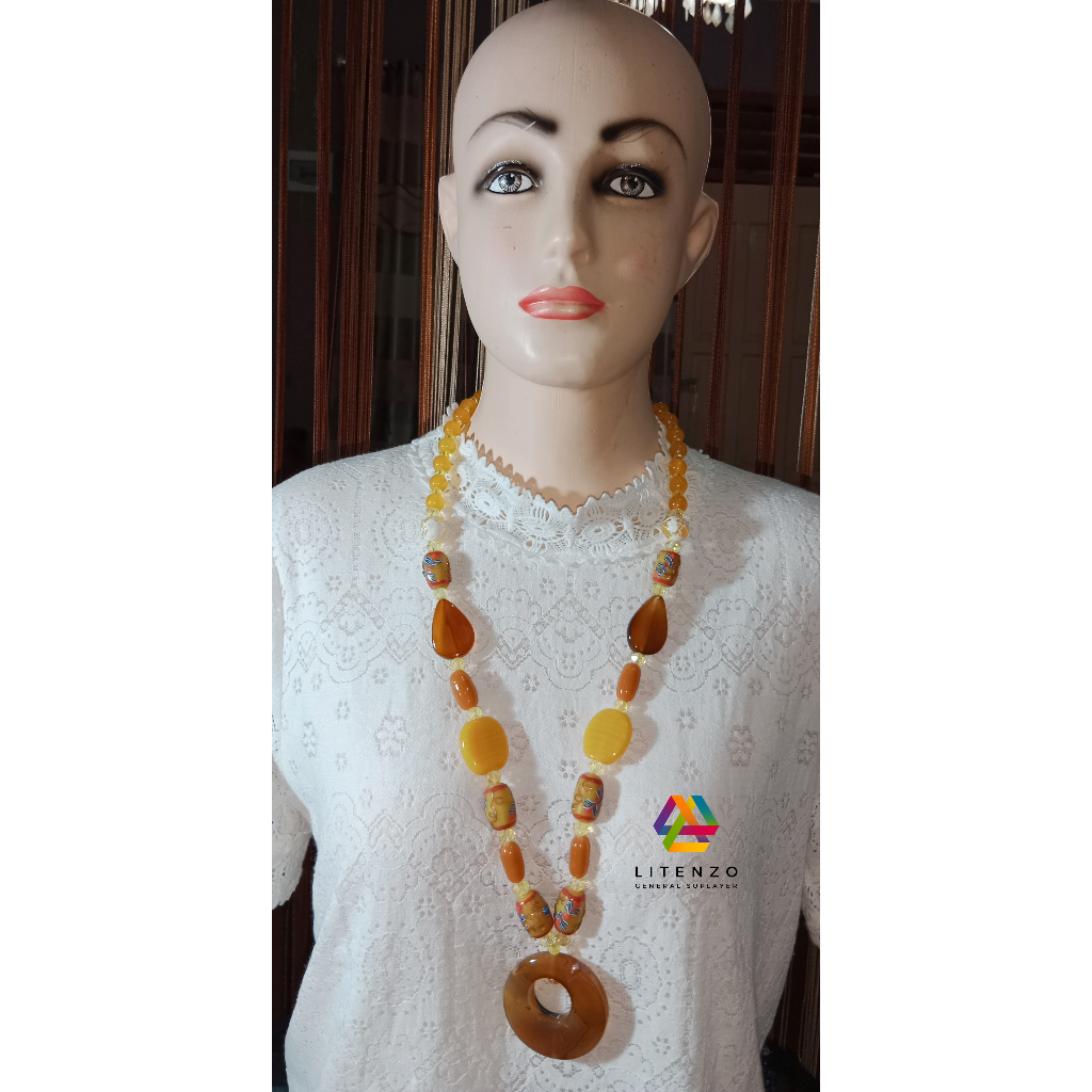 Kalung wanita terbuat dari batu mulia atau batu akik asli Kalimantan + Liontin