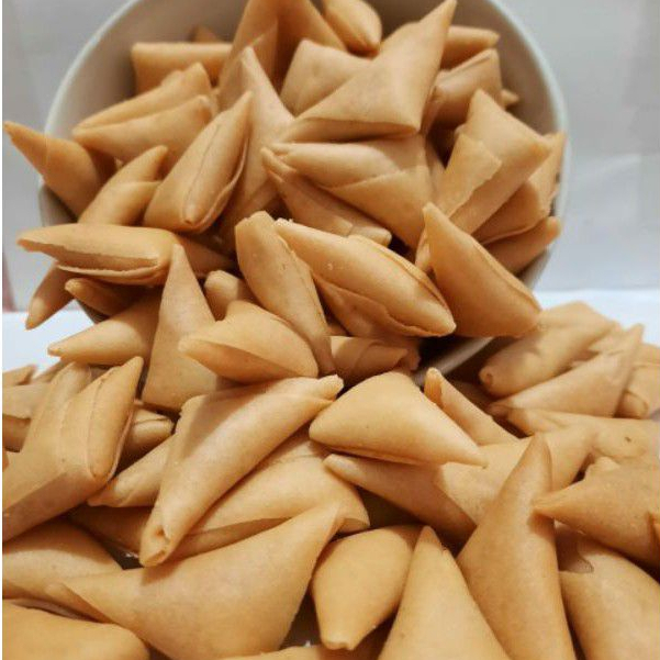 

Samosa isi abon ayam 500gram / samosa pedas gurih